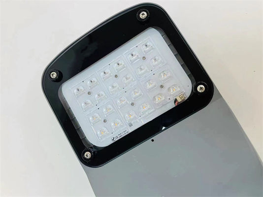 IP65 40W 6000K 屋外 LED 路灯 防水 シンプルで耐久性のある LED 路灯 住宅用